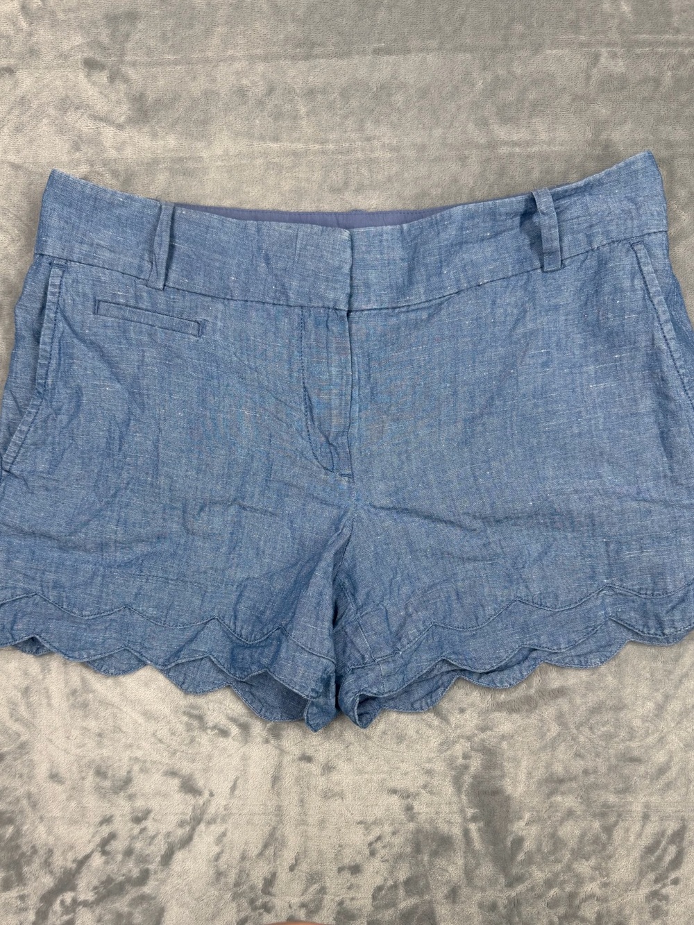 LOFT Cotton Linen Scallop-Hem Shorts in Light Denim Blue